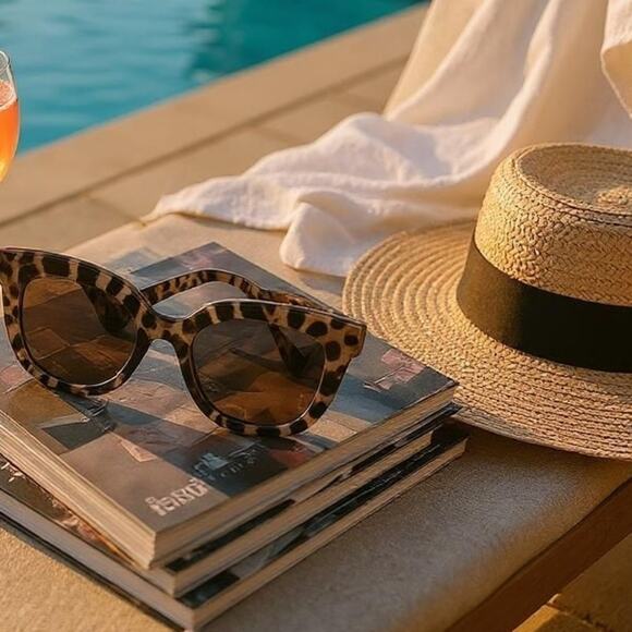 Leopard Print Sunglasses with Gold Lenses - Picture 5 of 10